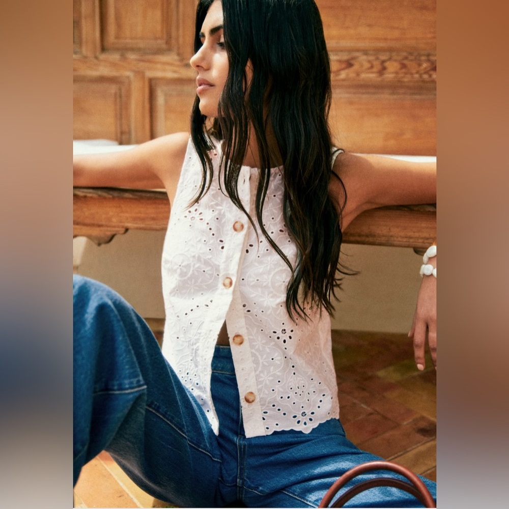 Sezane White Eyelet Button Front Sleeveless Blouse